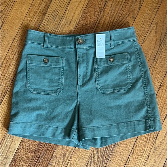 LOFT Pants - NWT Palmer Shorts in Twill by The Loft size 0